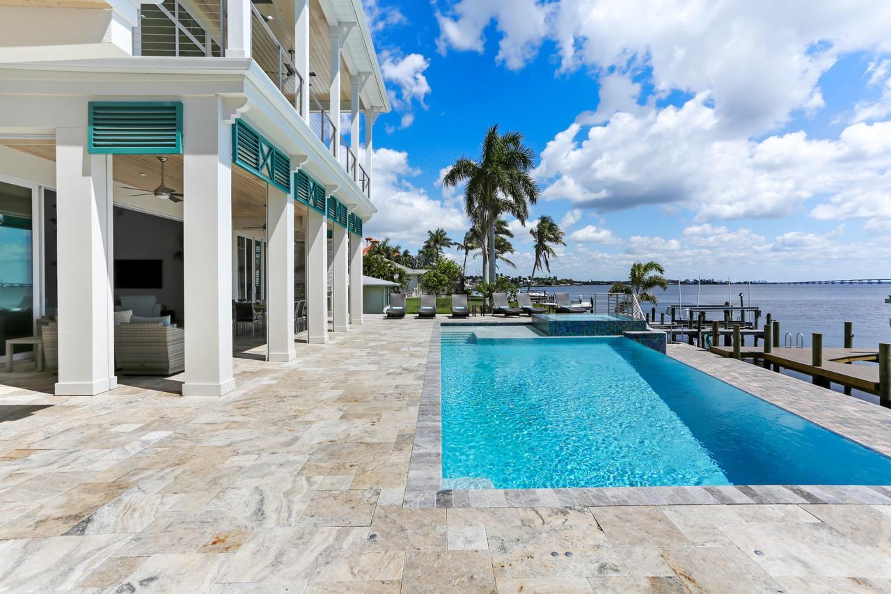 Villa Bequia Cape Coral Exterior photo